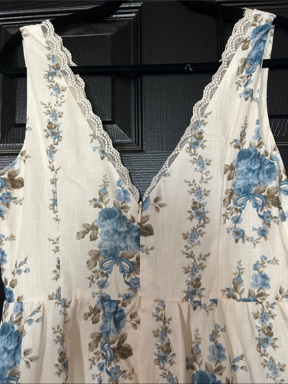 Floral Tiered V-Neck Maxi Dress in White and Blue - Picture 3 of 5